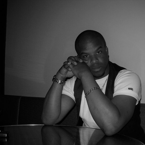 Meet your Posher, Darryn - Picture 2 of 2